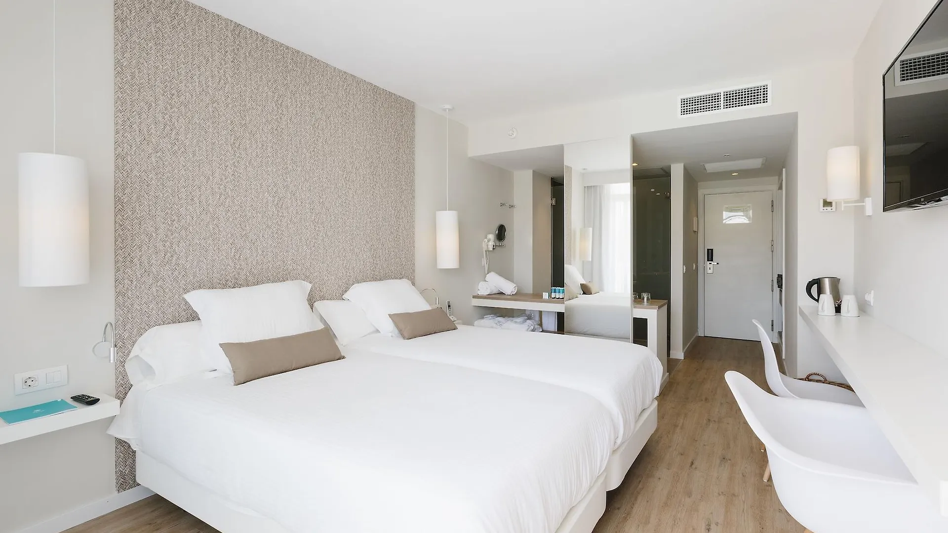 Aluasoul Ibiza - Adults Only Hotel Es Cana