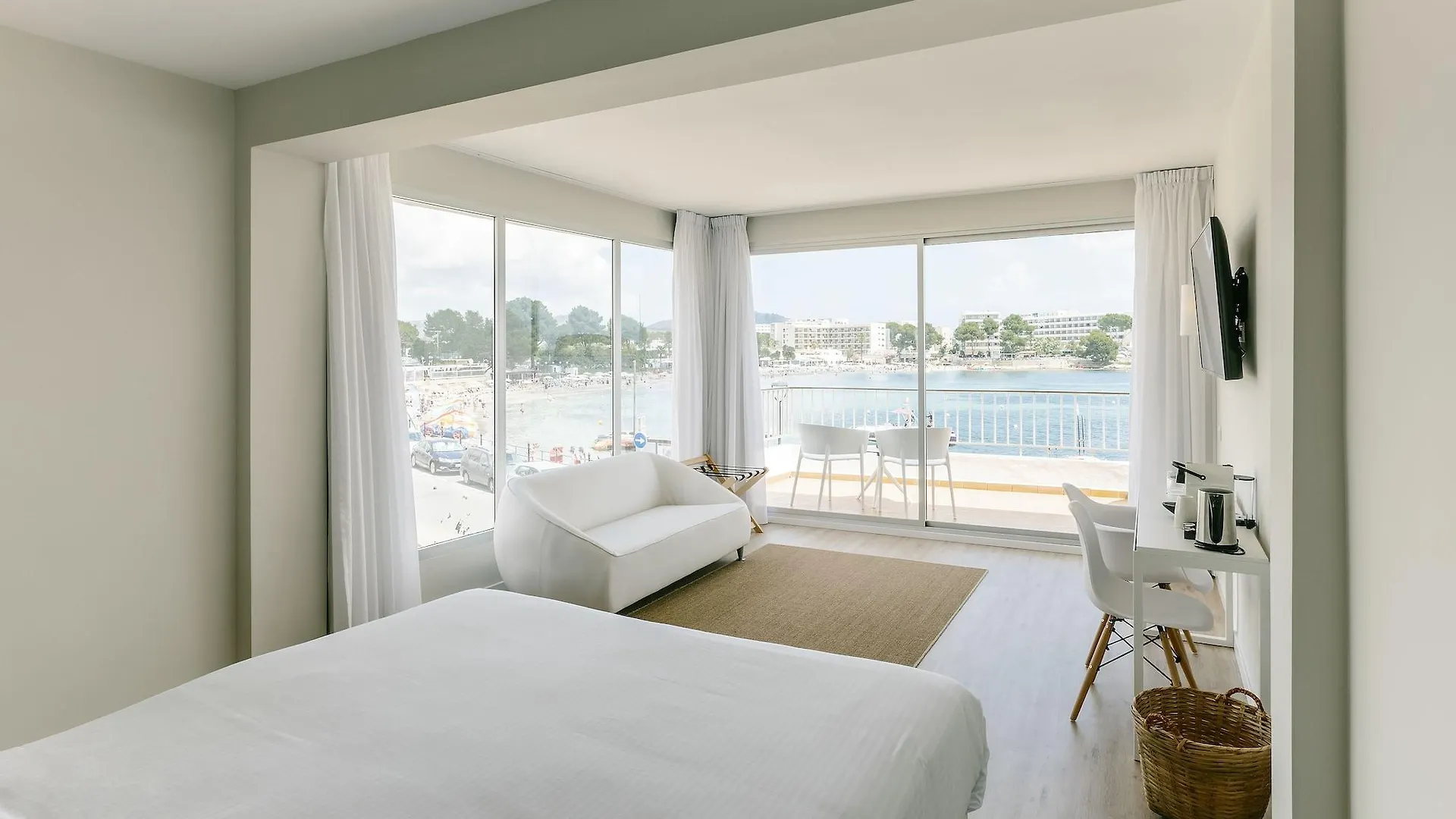 Aluasoul Ibiza - Adults Only Hotel Es Cana Spanyolország