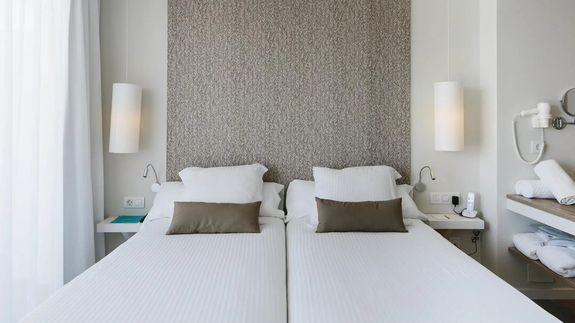 Aluasoul Ibiza - Adults Only Hotel Es Cana