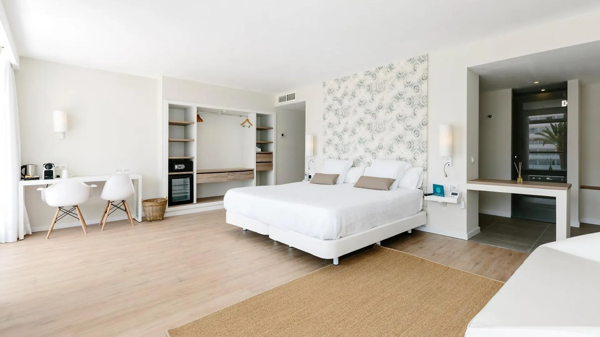 Aluasoul Ibiza - Adults Only Hotel Es Cana