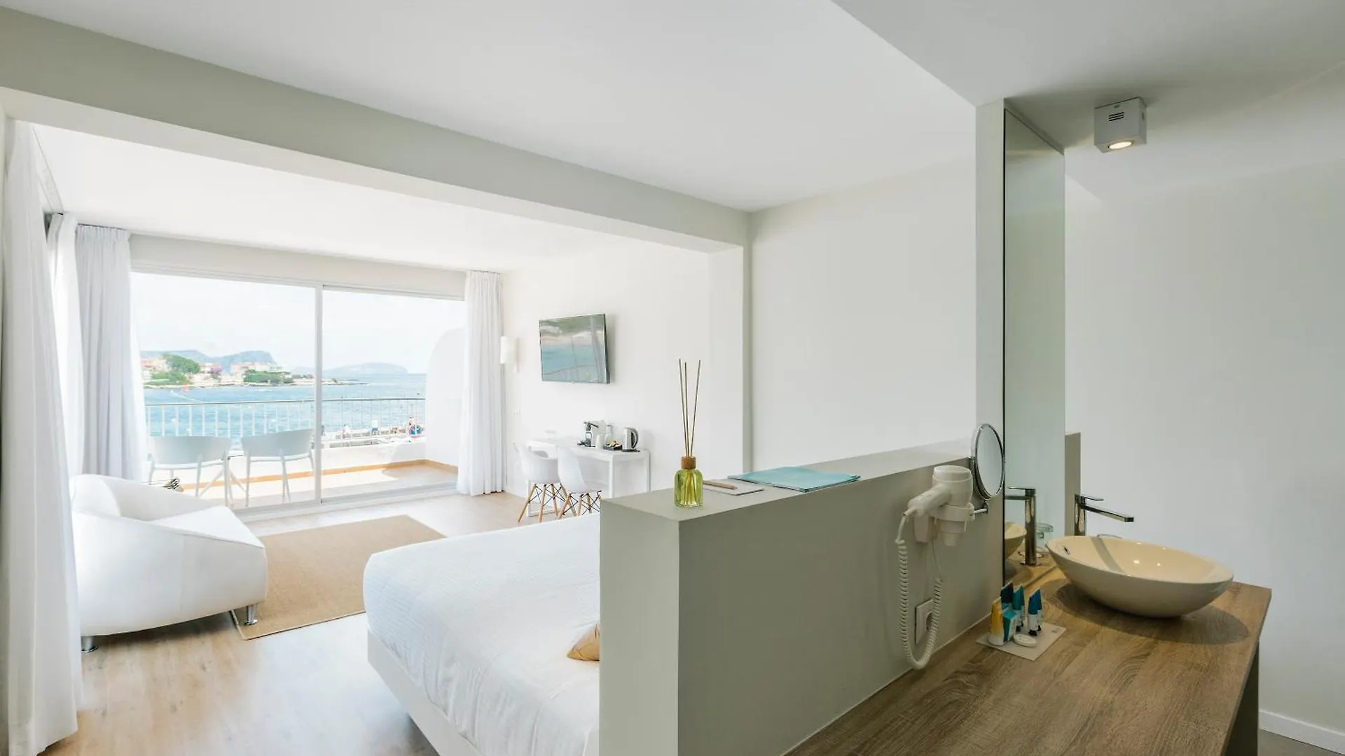 Aluasoul Ibiza - Adults Only Hotel Es Cana