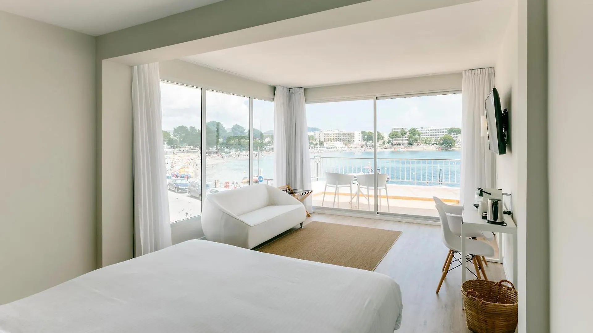 מלון Es Cana Aluasoul Ibiza - Adults Only 4*,